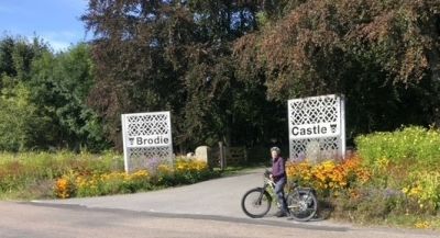 Sharon Vancise Cycling on the  tour with redspokes